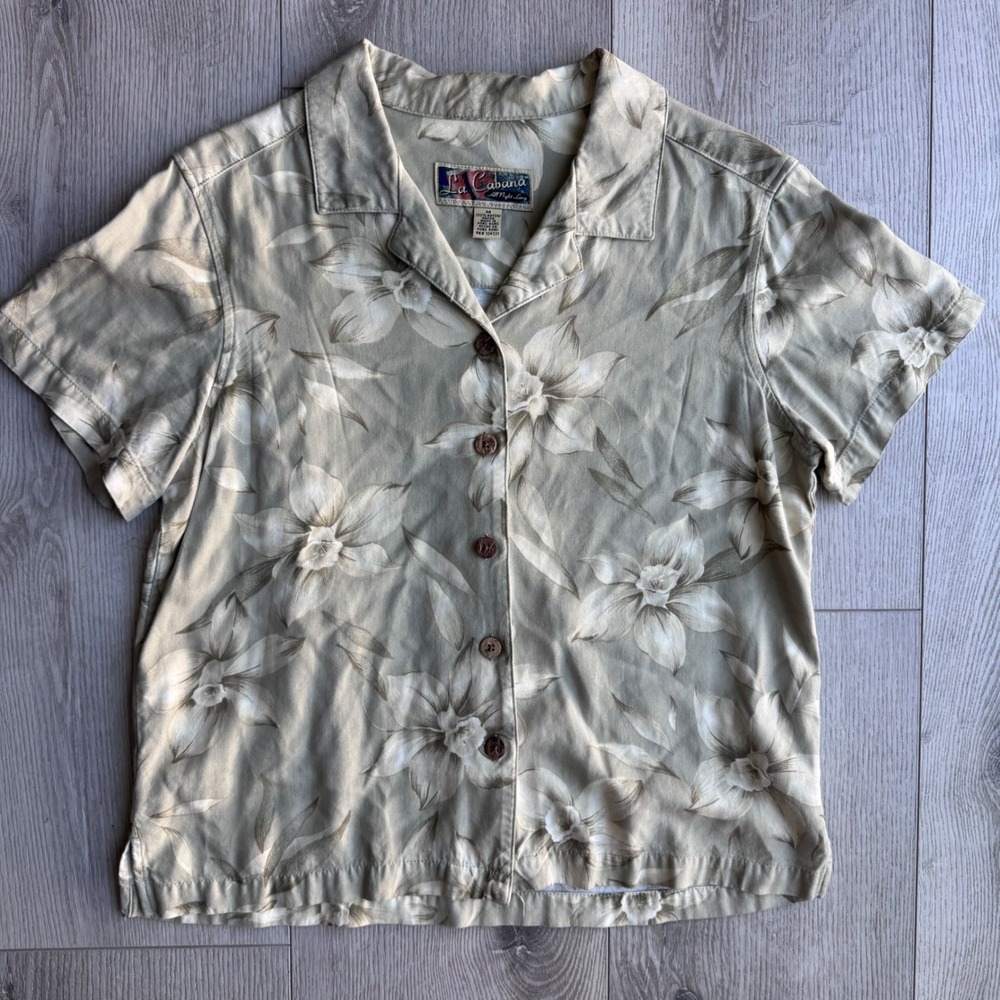 La Cabana Tropical Floral Button Down Shirt Sage Green Rayon Camp Collar Medium